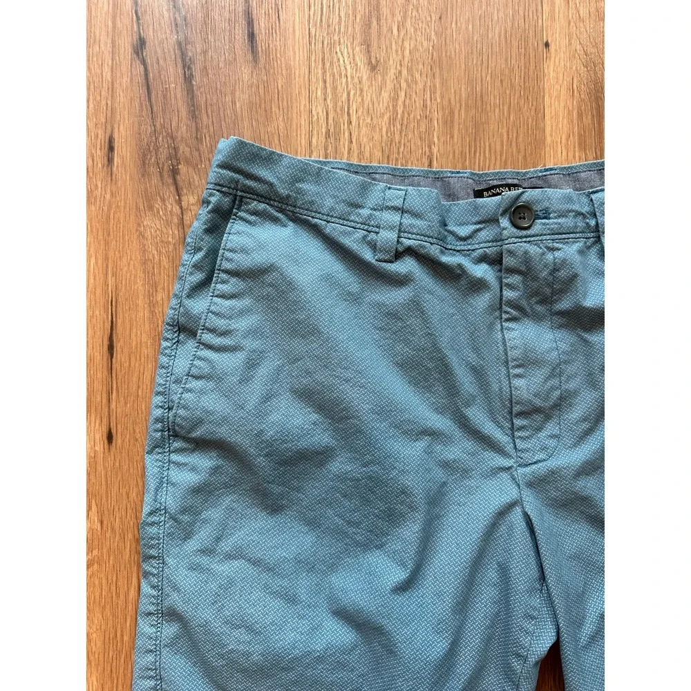 Banana Republic Aiden Slim Fit Teal Blue Geometric Cotton Shorts Mens‎ 33